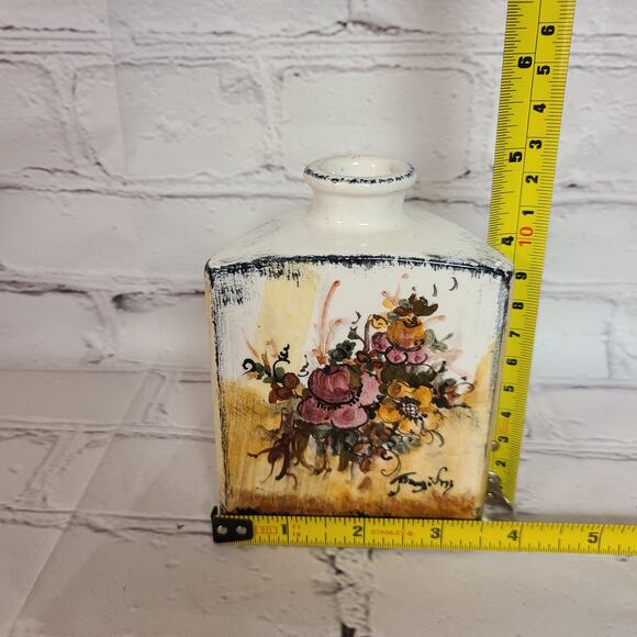 Triangular Greek Floral Vase - Artist Signed Hand Painted Pottery Masterpiece - Picture 7 of 9